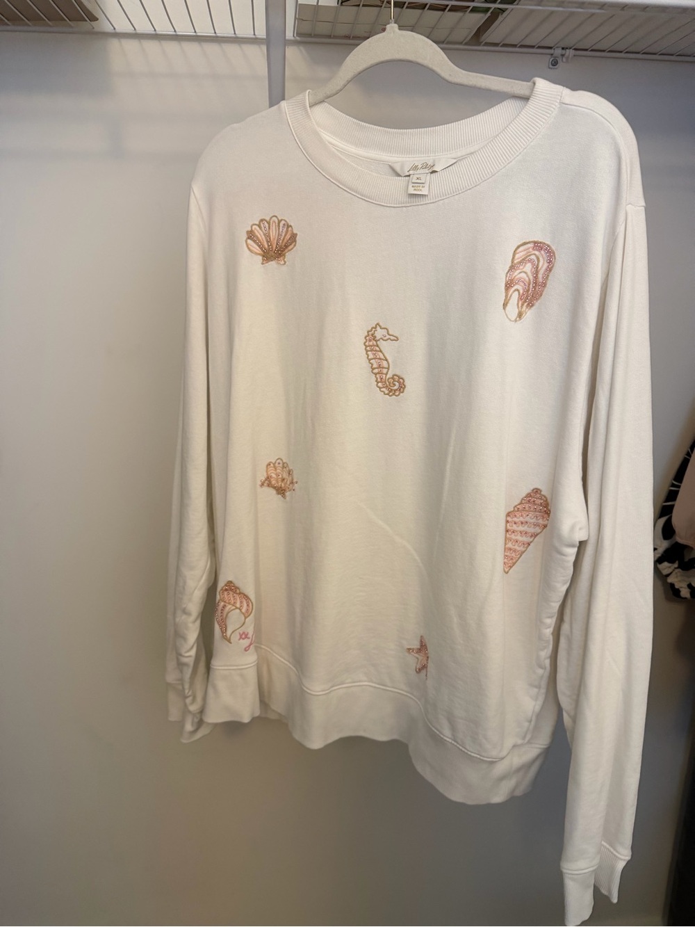 Lilly Pulitzer Ballad Sweatshirt Cool as Shell Embroidered Shells
